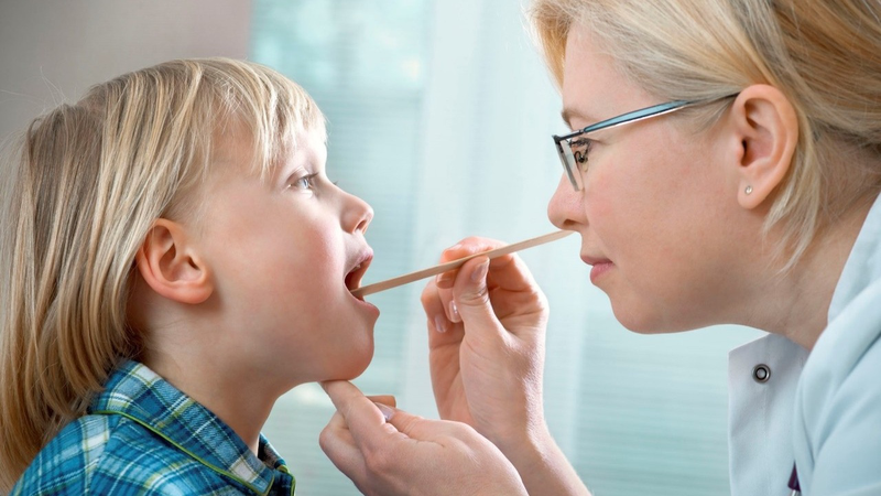 Nạo Va Ở Trẻ Có Đau Không ? Cách Chăm Sóc Trẻ Sau Khi Nạo Va Cha Mẹ Cần Biết