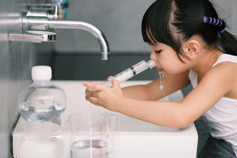 5 Hành Động Để Phòng Tránh Viêm Xoang Cho Trẻ Khi Đi Bơi