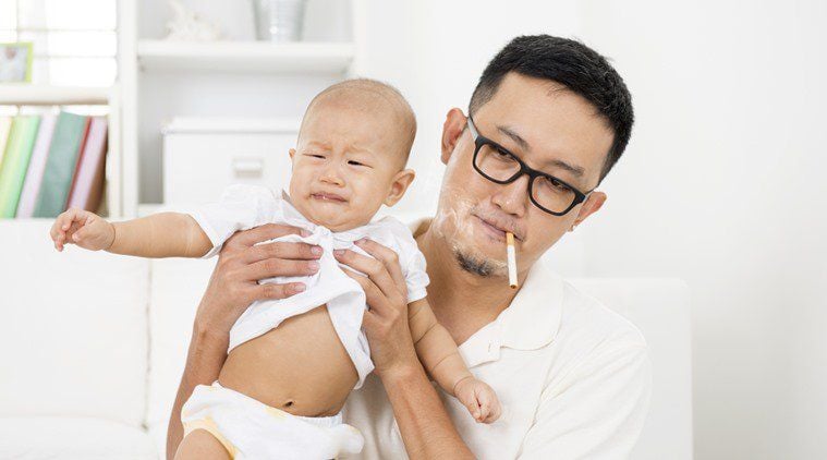Báo động: Ảnh hưởng của hút thuốc lá thụ động tới sức khỏe trẻ em | Vinmec