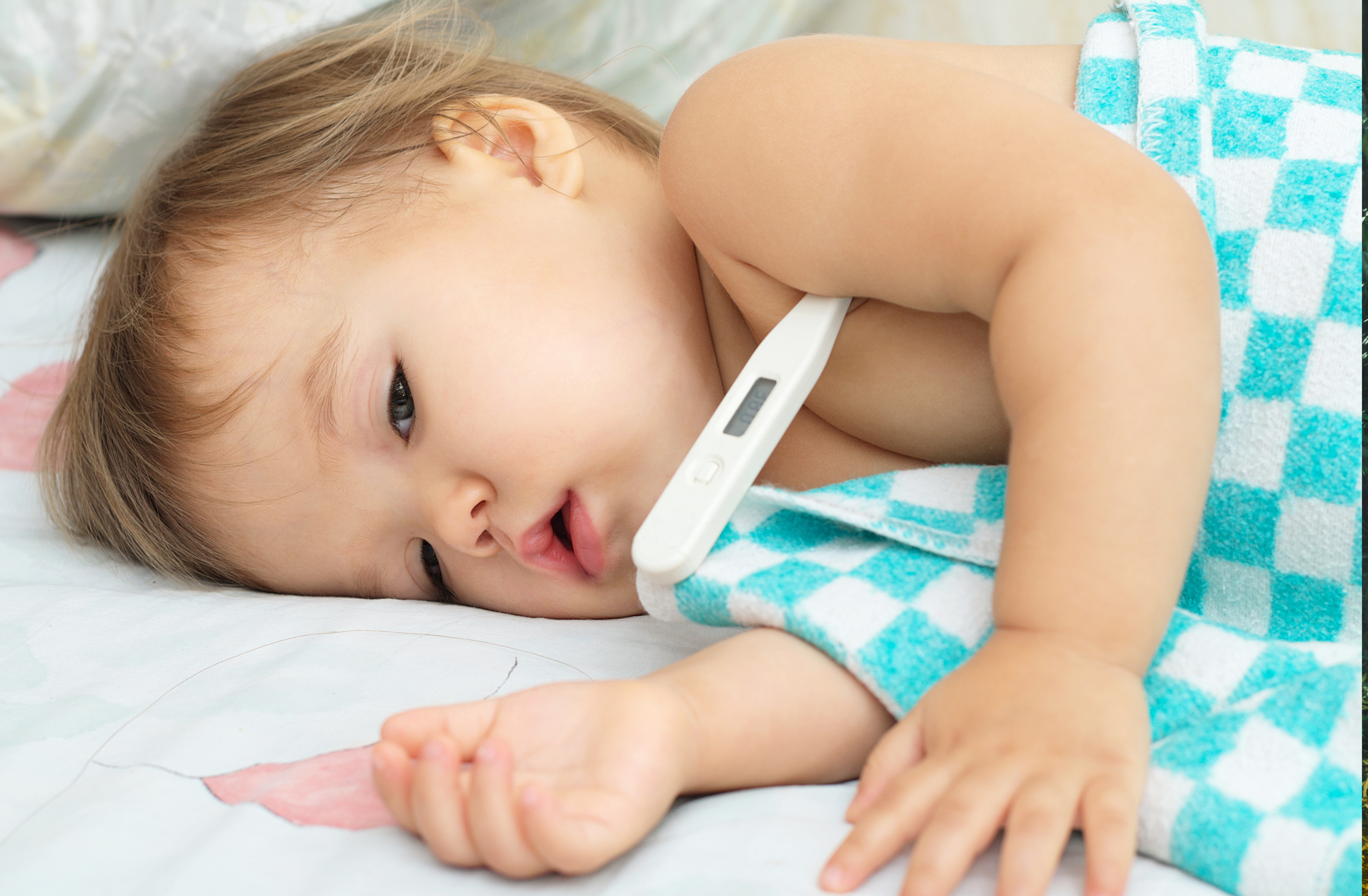 Cách đo thân nhiệt bằng nhiệt kế đúng cách cho trẻ| Hapacol