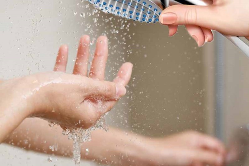 Thời điểm phù hợp để tắm trước khi đi ngủ