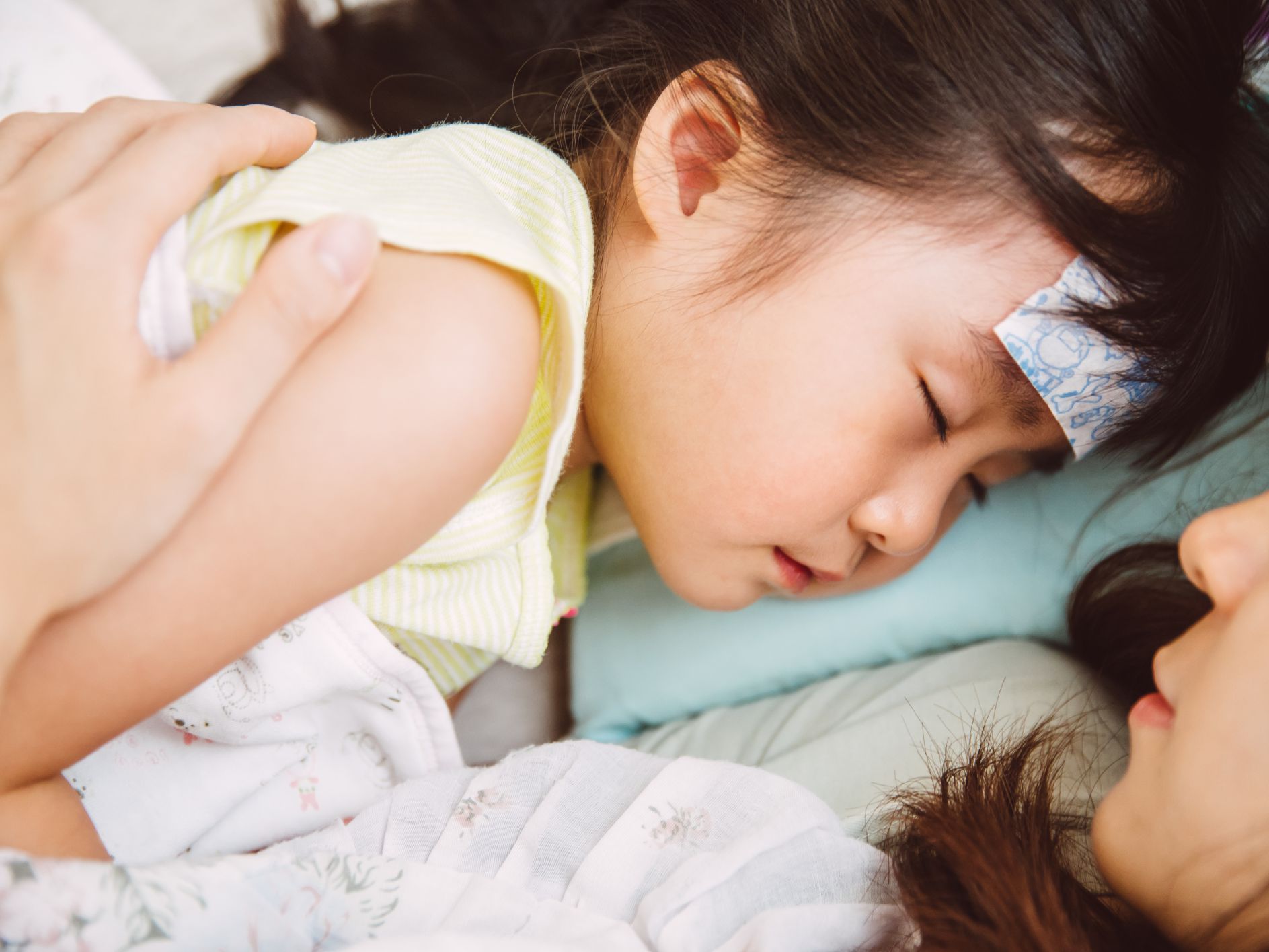 Phụ huynh biết gì về &quot;hội chứng nhà trẻ&quot;, ứng phó bằng cách nào? - Ảnh 2.