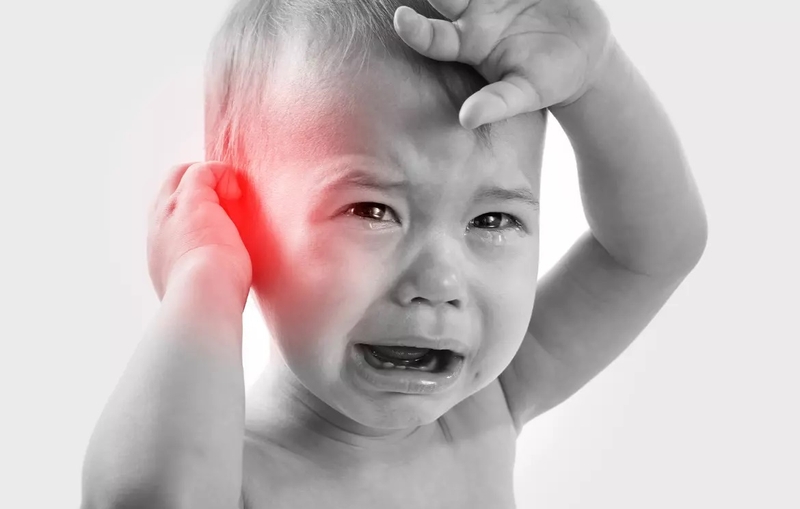 Nếu Con Bạn đang Bị Viêm Tai Giữa, đừng Hoang Mang!