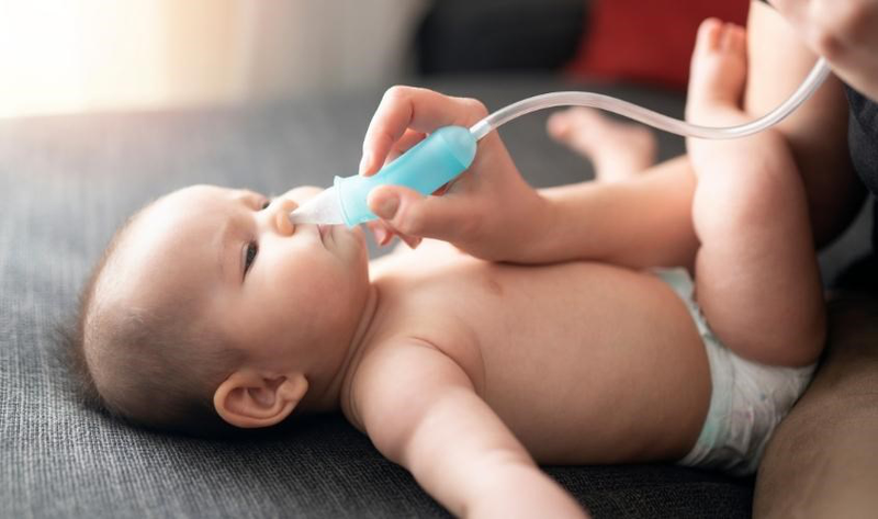 Hút đờm cho trẻ sơ sinh và những lưu ý khi thực hiện hút đờm