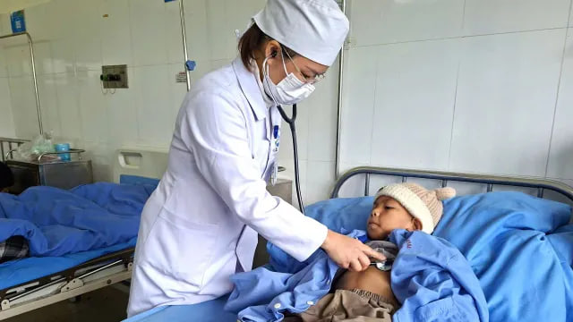 Các Nhóm Trẻ Dễ Biến Chứng Nặng Khi Mắc Cúm A